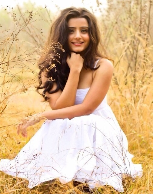 Actress Aqsa Bhatt Photoshoot Pics (30)