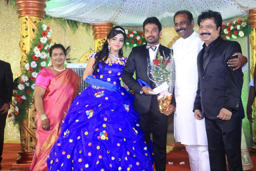 Director R Pandiarajan Son Prithvirajan Wedding Reception Stills (11)