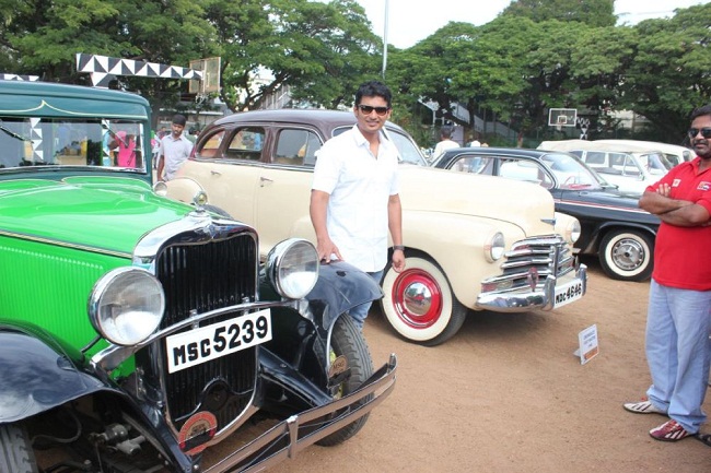Actor Jiiva Car Rally Photos (5)