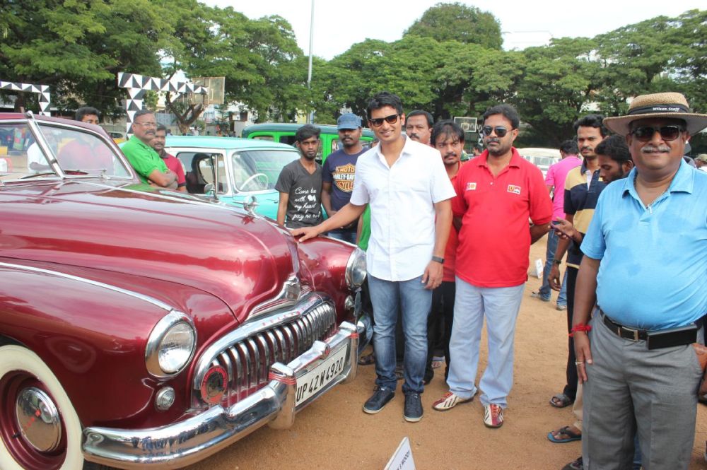Actor Jiiva Car Rally Photos (8)