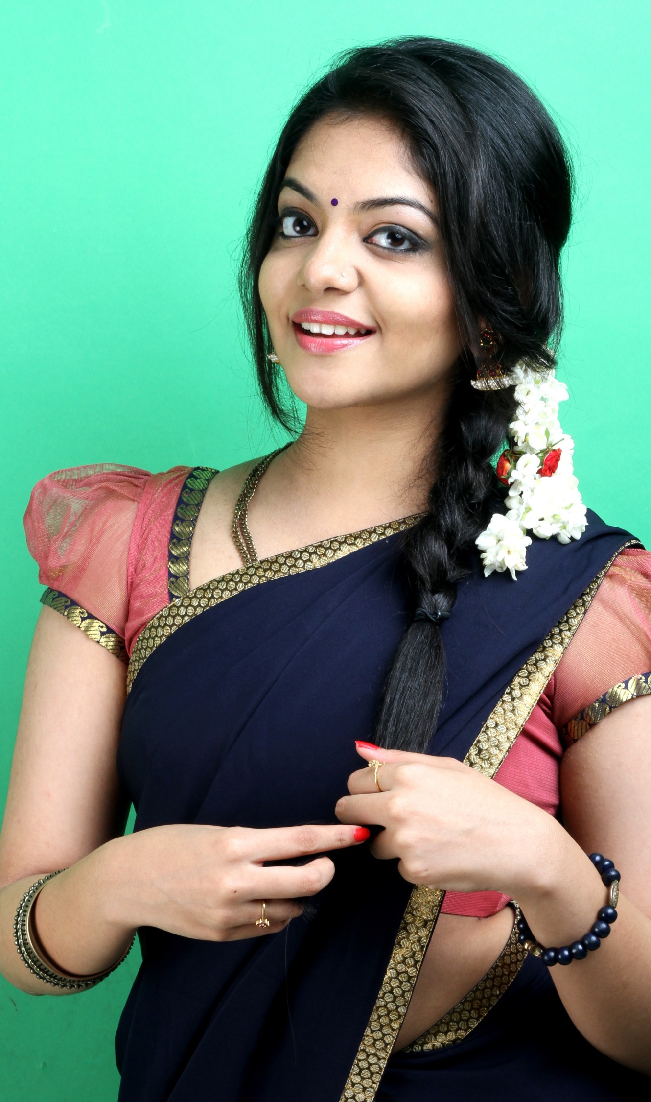Actress Ahaana Krishna - Portfolio (2)