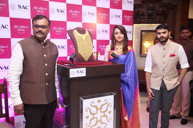 Trisha Krishnan Launches NAC's Signature 1KG Gold Necklace Pics (5)