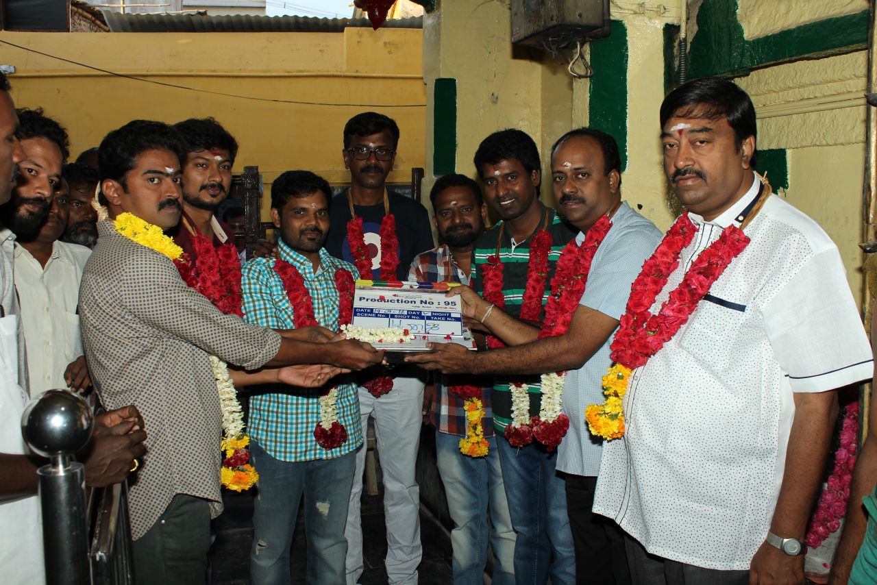 Thenandal Films - Udhayanidhi New Movie Launch Stills (3)