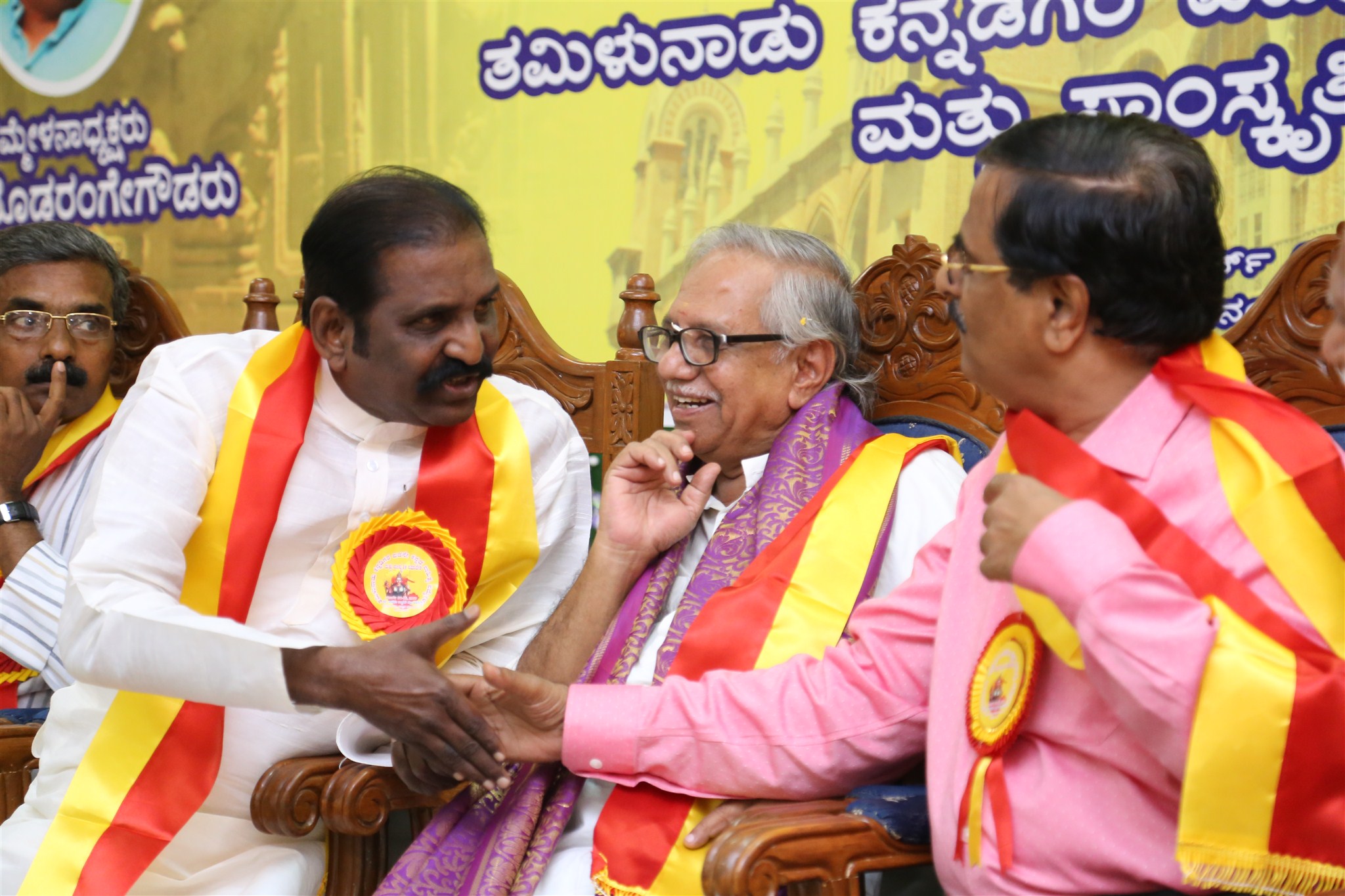 Kaviperarasu Vairamuthu at Kannada Literature & Culture Seminar Event Stills (7)
