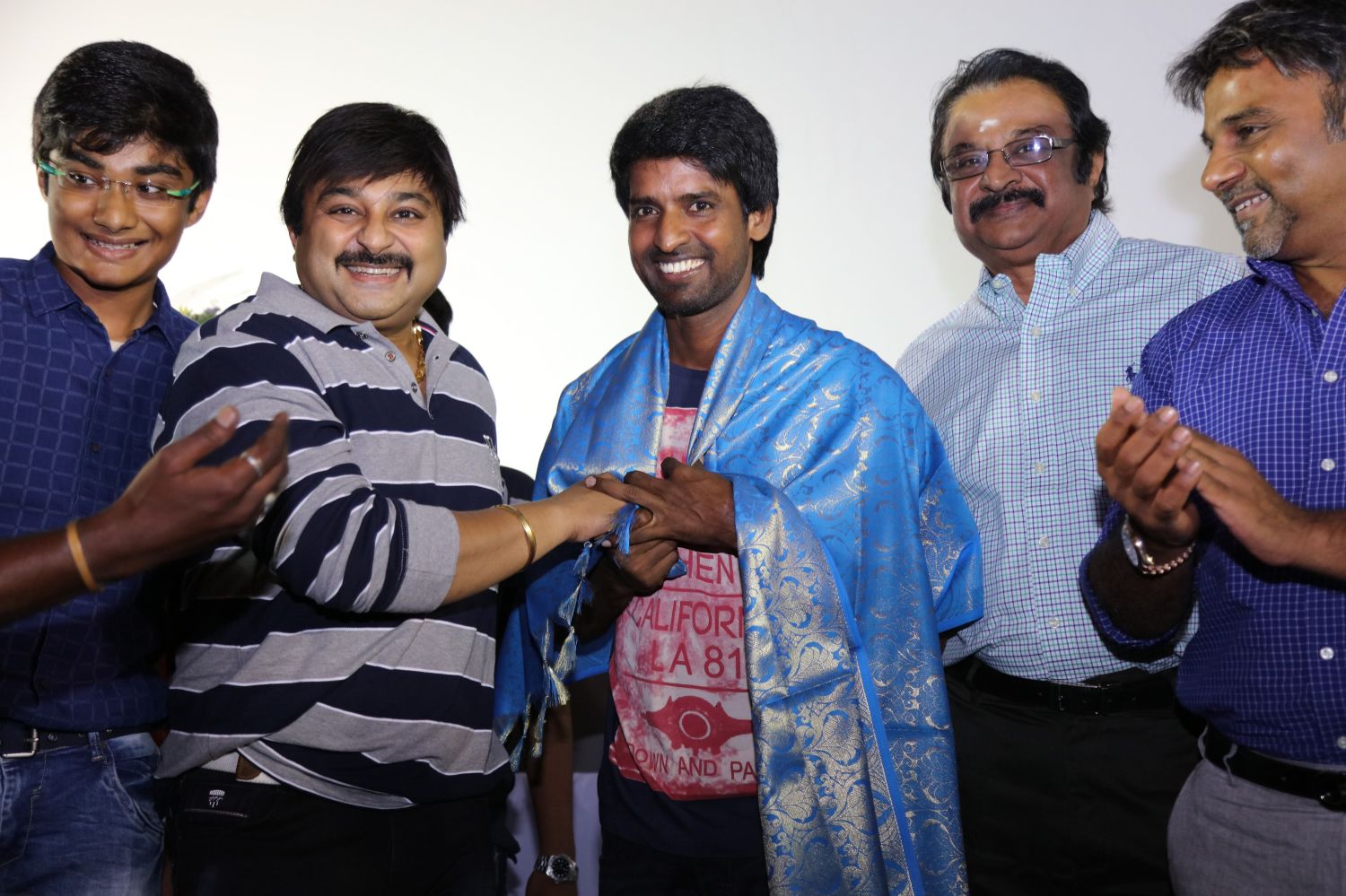 Sangili Bungili Kadhava Thorae Success Celebration at Kamala Cinemas Event Stills (6)