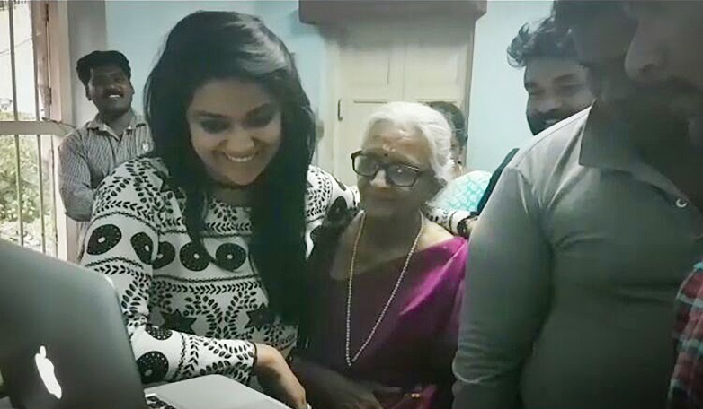Keerthy Suresh Visit To DHA DHA 87 Shooting Spot To See Her's Grand Mother Saroja's Acting Photos (1)