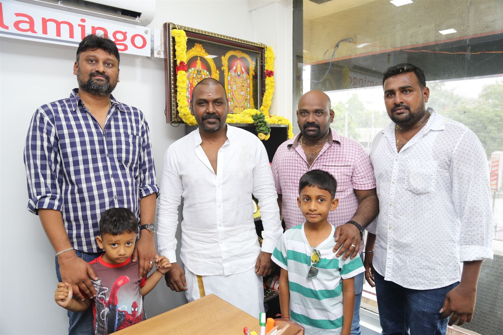 Actor Raghava Lawrence Inaugurated Flamingo Tour & Travels Photos (12)