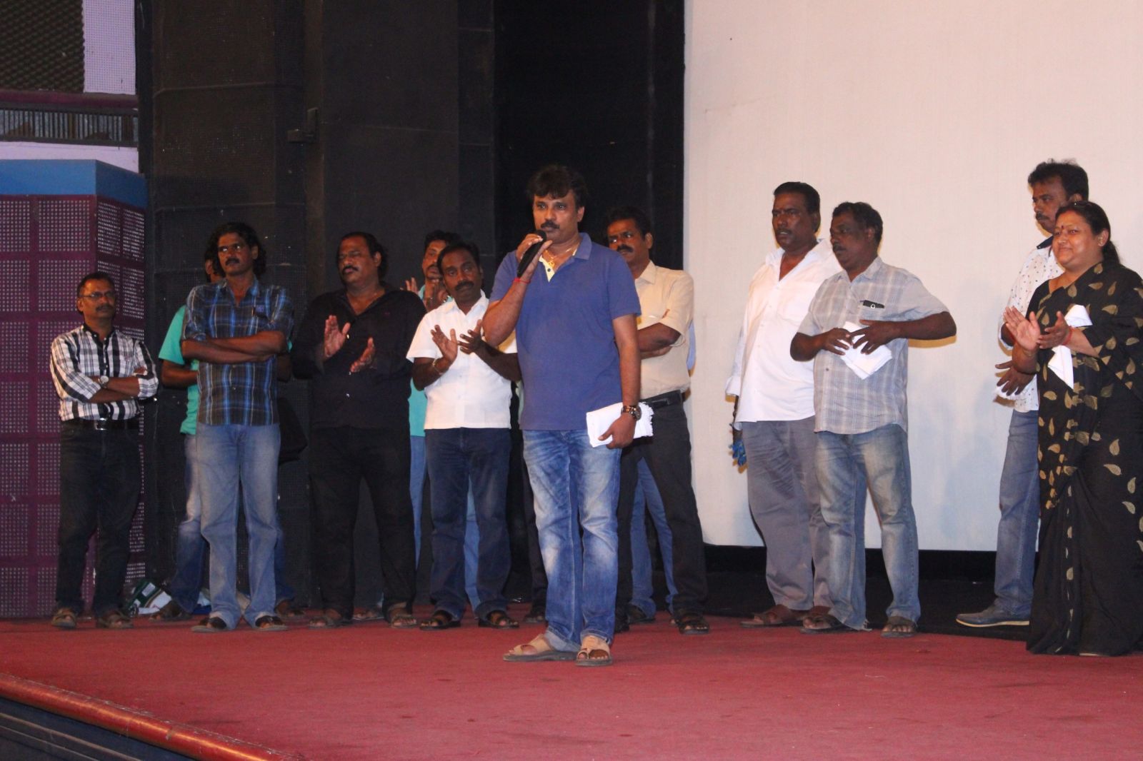 Celebrities at Oru Kanavu Pola Movie Special Screening Photos (2)
