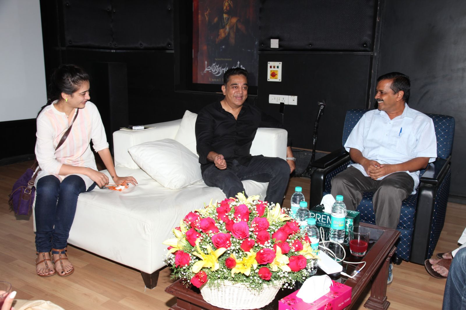 Kamal Haasan With Delhi CM Photos (17)