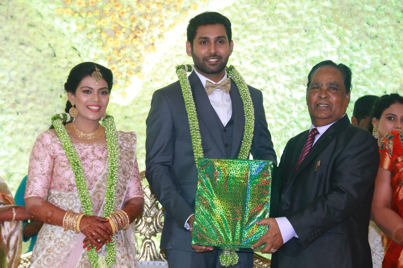 Aadhav Weds Vinodhnie Reception Images (16)