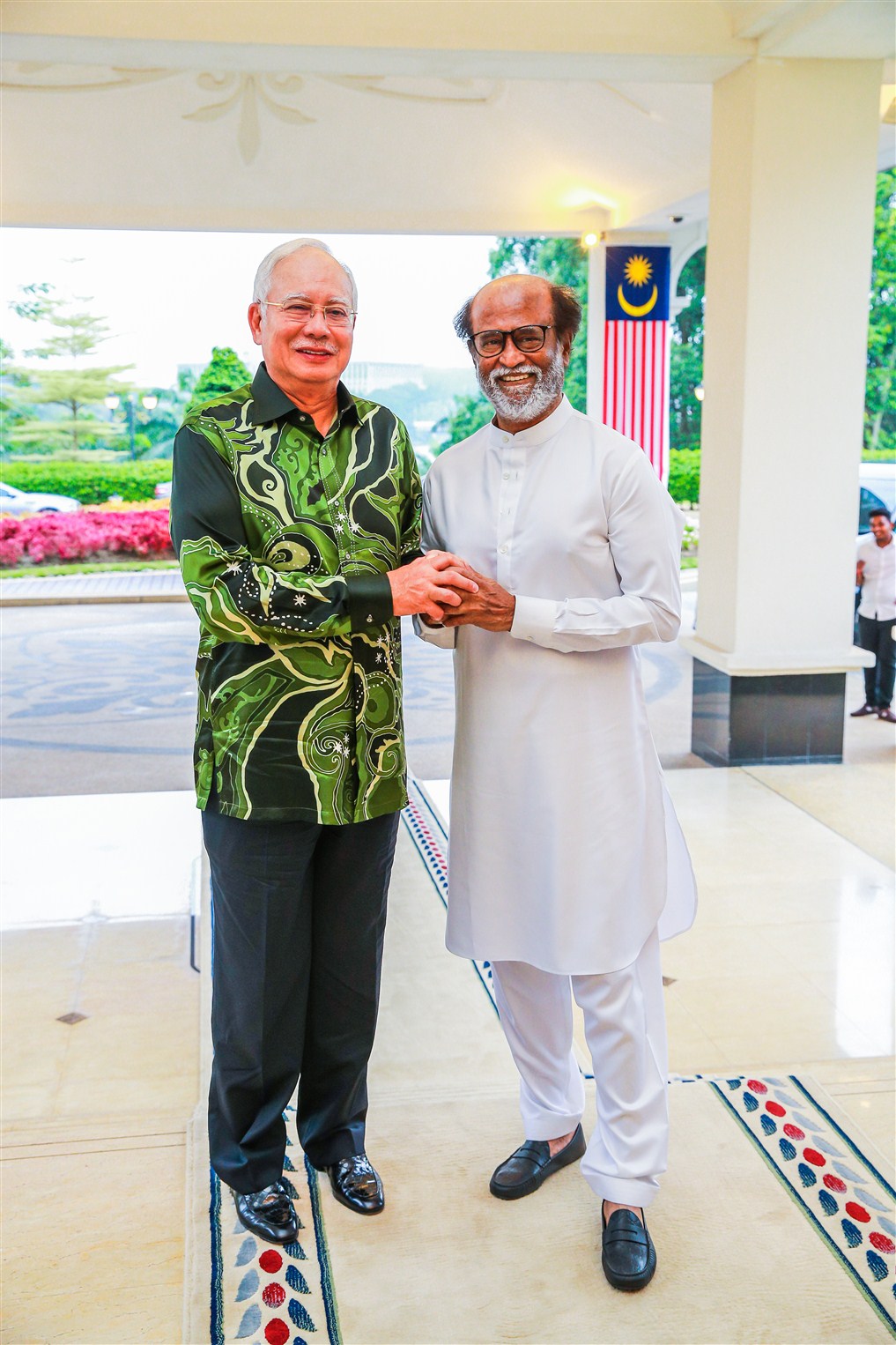 Superstar Rajinikanth Meet Malaysia PM Stills (3)
