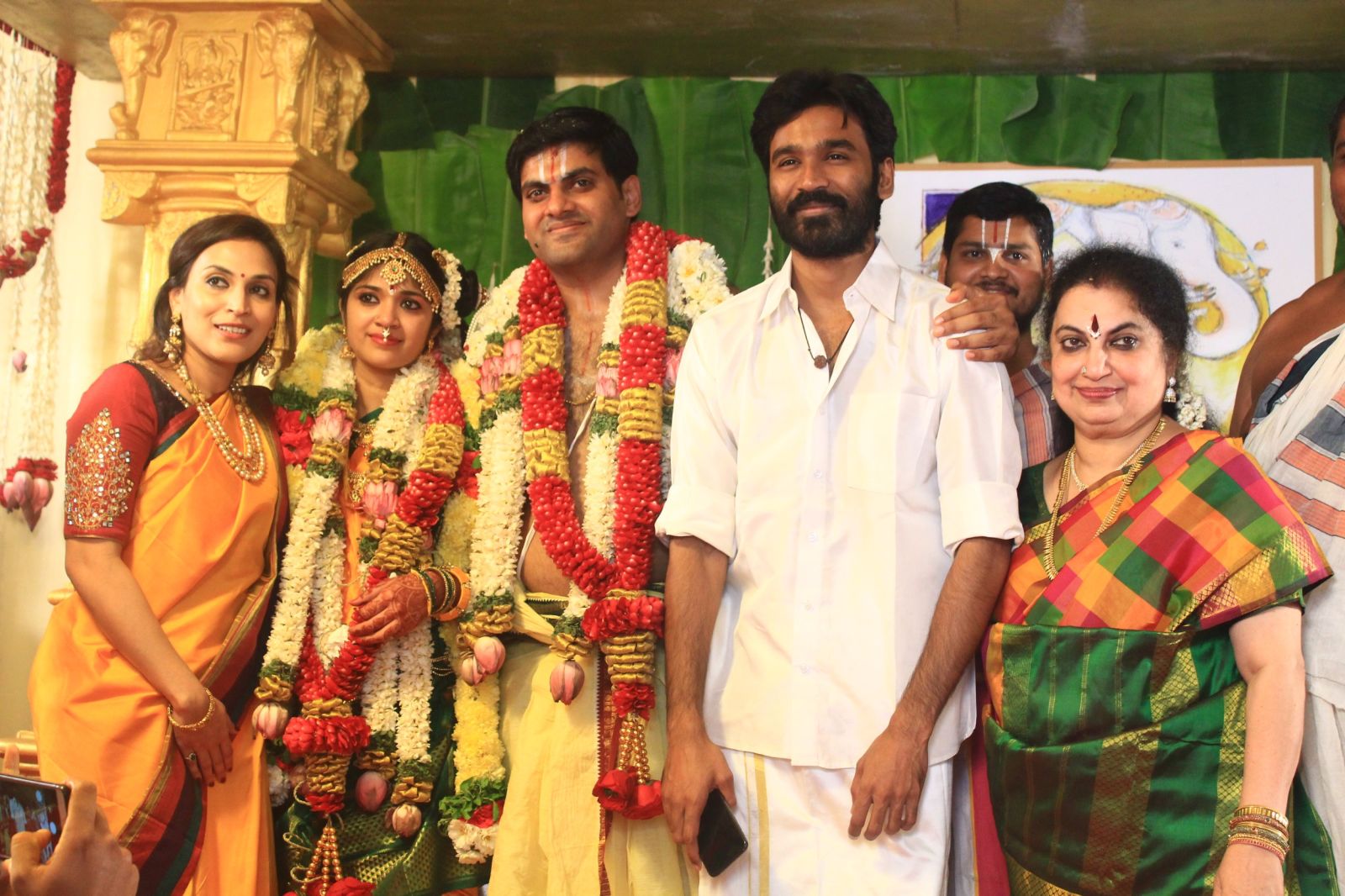 Actor YGee Mahendra's Son Harshavardhana - Shwetha Wedding Pics (9)