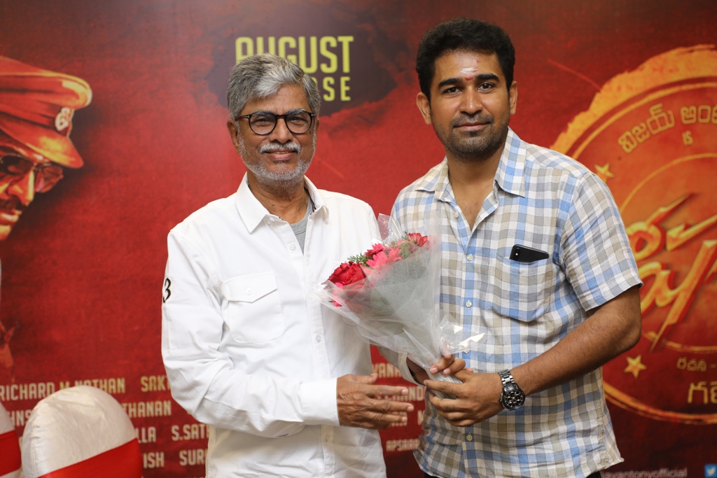 Thimiru Pudichavan Movie Launch Stills (13)